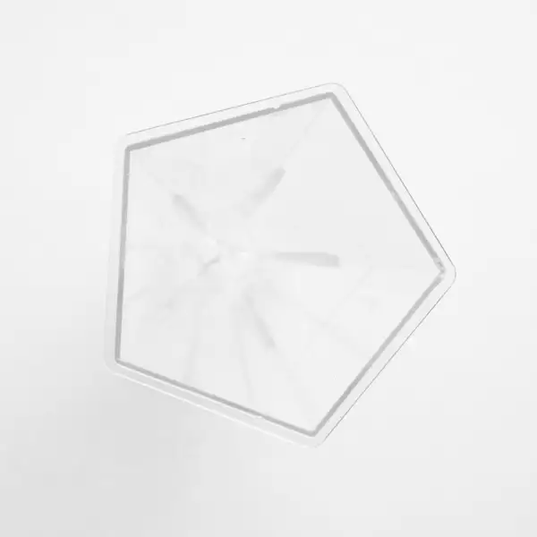 Kaarsvorm 5-hoekige piramide 7,6 x 17,4 cm